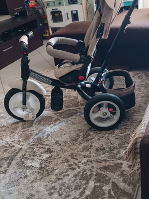 Children's tricycle bike with parent handle, neutral color