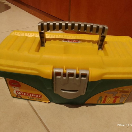 Children's tool kit case like new