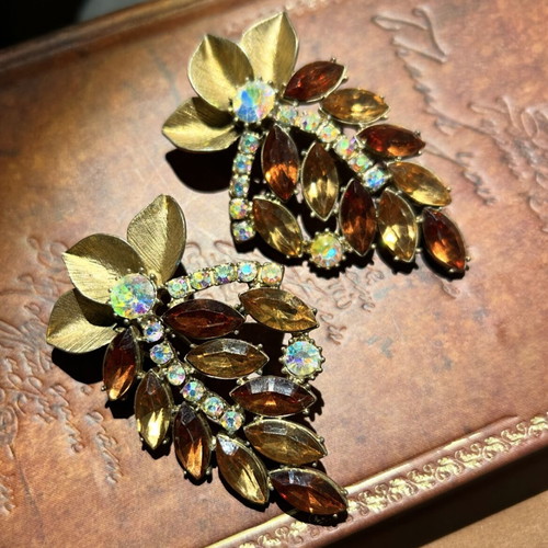 Statement earrings with stones like new