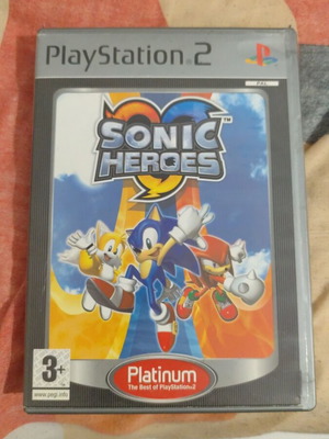 PlayStation 2 Sonic Heroes Platinum like new