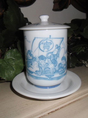 Decorative porcelain piece with Chinese fishermen, new