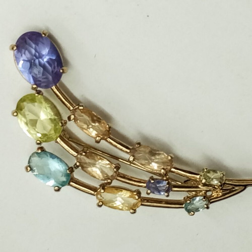 Monet vintage brooch zircon like new