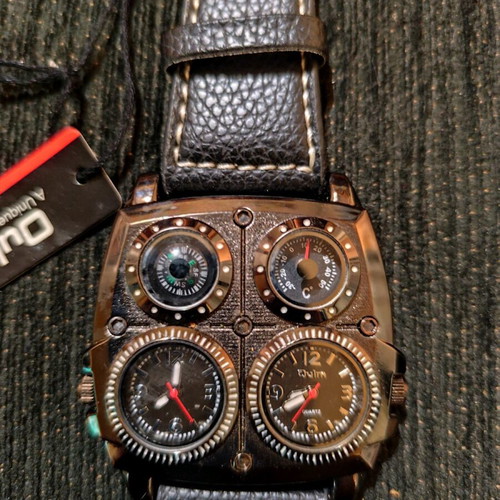 Oulm 1140 wristwatch new with dual time zones, compass and thermometer
