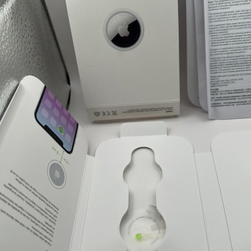 Apple AirTag box Apple Find My Tracker white 4 pack used