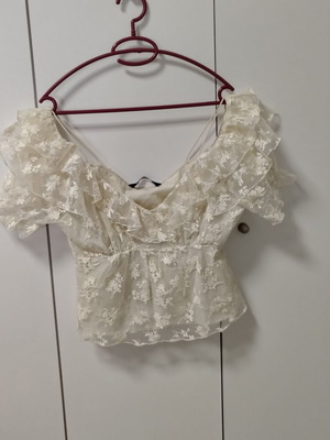 Zara cream romantic floral top, medium size