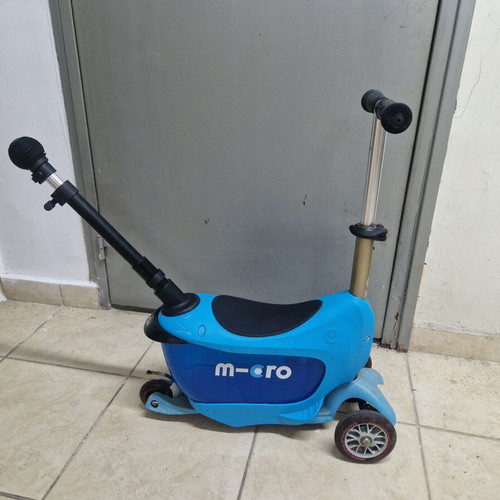 Παιδικό πατίνι Micro Mini2Go Deluxe Plus, μπλε