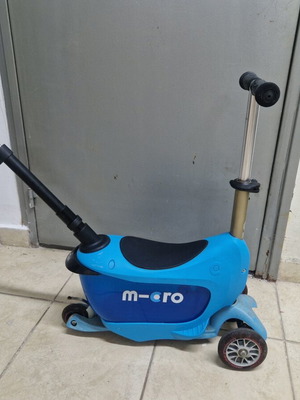 Παιδικό πατίνι Micro Mini2Go Deluxe Plus, μπλε
