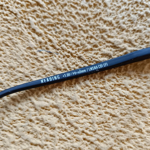 Reading Glasses +3.00 used, metal, black, 60mm distance