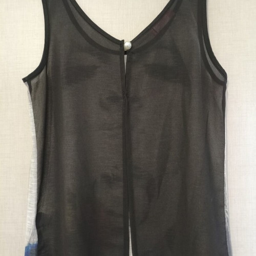 Lynne women's sleeveless top with graphic pop art print like new, black