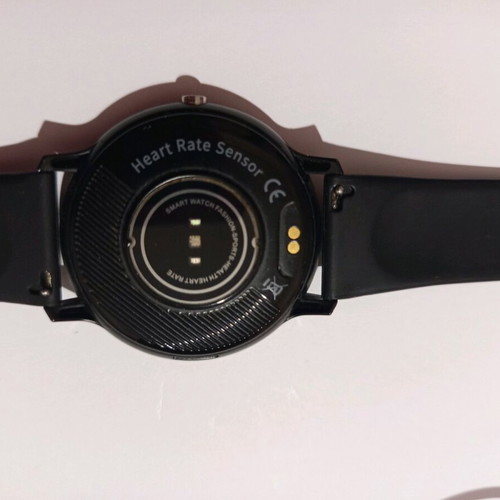 Smart watch like new with screen protection and charging cable
