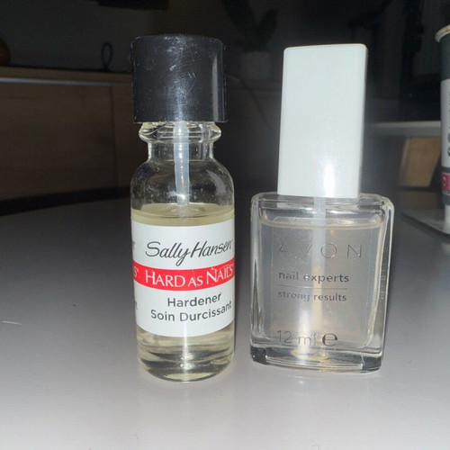 Nail hardener like new, set of 2 pieces