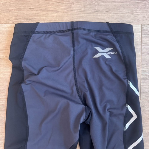 2XU Womens Elite Wind Defence Compression 7/8 Tights Black Small like new