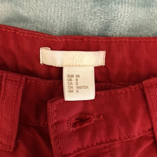 H&M red denim shorts like new, size M 38 10