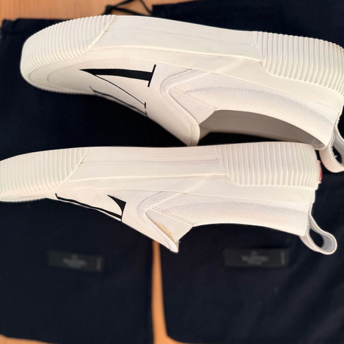 Valentino Garavani VLTN slip-on sneakers white like new size 43