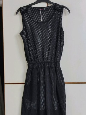 Tenki dress new, unworn, black, size M/L