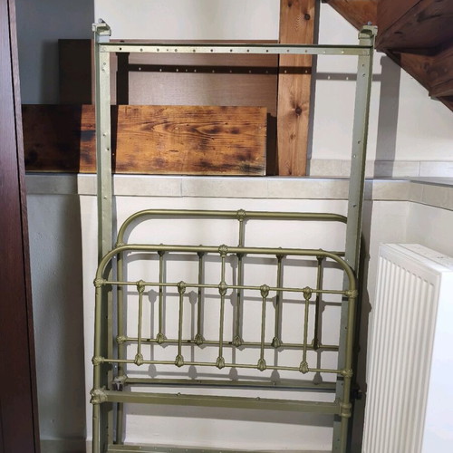 Grandpa's iron single bed like new with brand new mattress