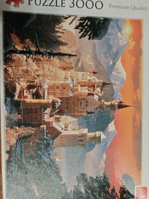 Puzzle 3000 pieces Trefl used, opened
