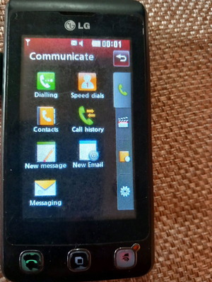Vintage LG KP500 used with screen wear
