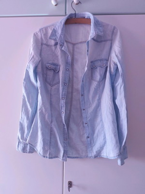 Stradivarius denim shirt used, size M, blue