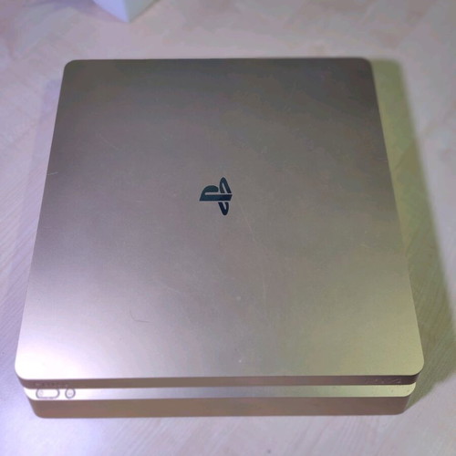 PlayStation 4 Gold Limited Edition 500GB σαν καινούργιο