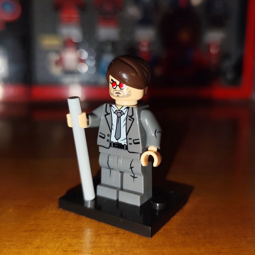 Matt Murdock Daredevil minifigure like new with stand and grey cane