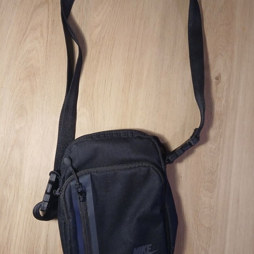 Nike tech crossbody shoulder bag, black and white