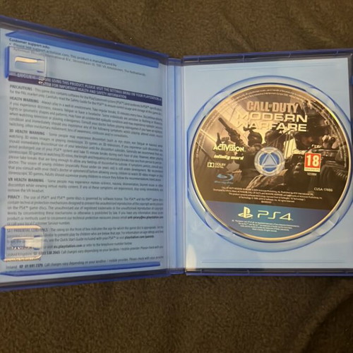 Call of Duty Modern Warfare PS4 game new