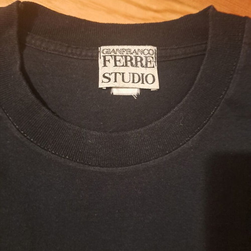 Gianfranco Ferre XL black T-shirt like new, cotton
