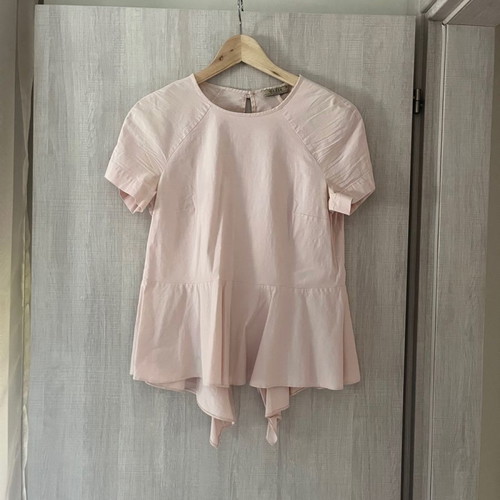 Gizia Top size M used, pink cotton with embroidered stones on sleeves