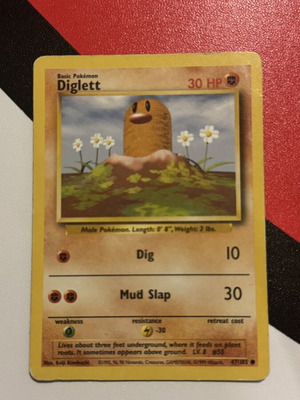 Diglett Base Set Pokemon card 47/102