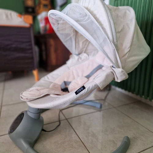 Relax baby chair like new