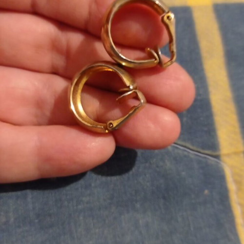 Earrings set like new, 3 pairs with gold, silver, and pearls