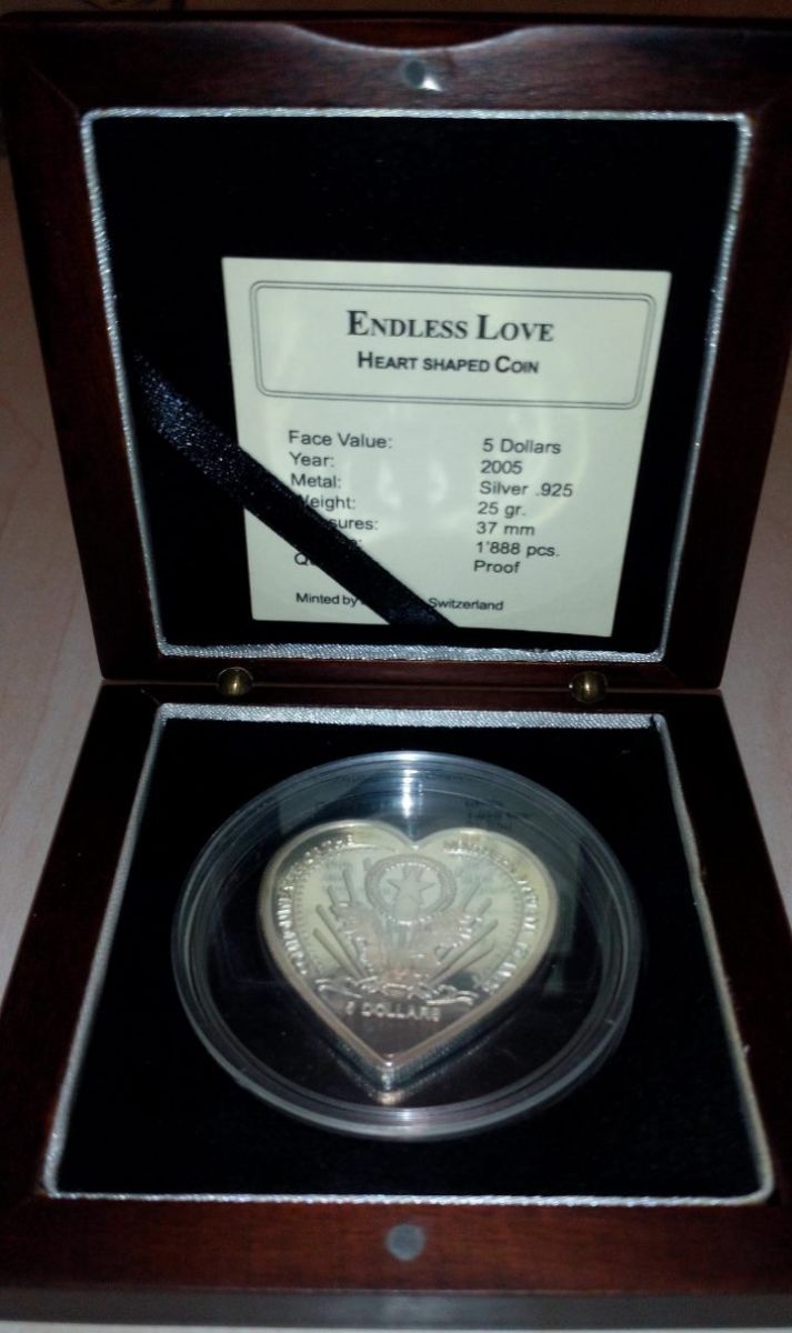 希少 2005年 北マリアナ諸島 エンドレス・ラブ ハート型 記念銀貨 5ドル Northern Mariana Islands 5 Dollars 2005… - € 250,00 - Vendora.cy