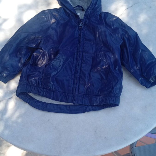 Benetton anti-anemic baby jacket like new, size 6-9 months