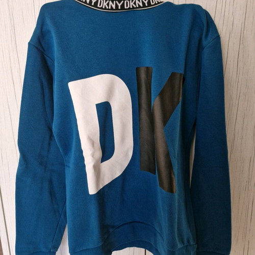 DKNY sweatshirt for boy size 14 like new, petrol color