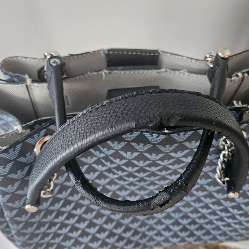 Γυναικεία τσάντα χειρός Emporio Armani σαν καινούργιο