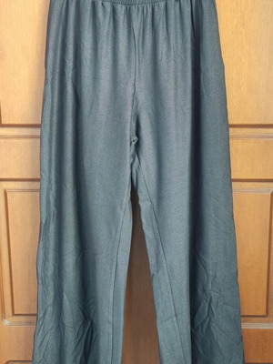 Regalinas pants like new, lightweight fabric, gray charcoal, size S