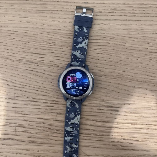 Honor Watch GS Pro camo blue smartwatch