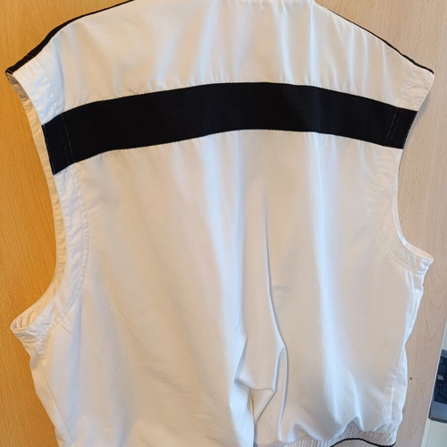 Adidas sleeveless jacket white size L like new