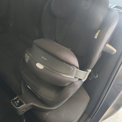 Cybex Anoris T2 i-Size car seat with airbag and ISOFIX