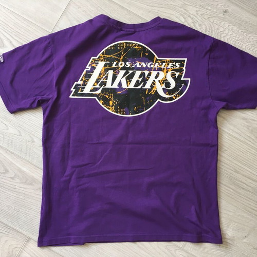 New Era Los Angeles Lakers NBA Infill Team Logo T-Shirt used, men's medium