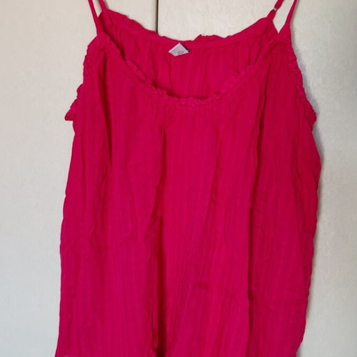 Old Navy summer top size L like new, bright pink viscose