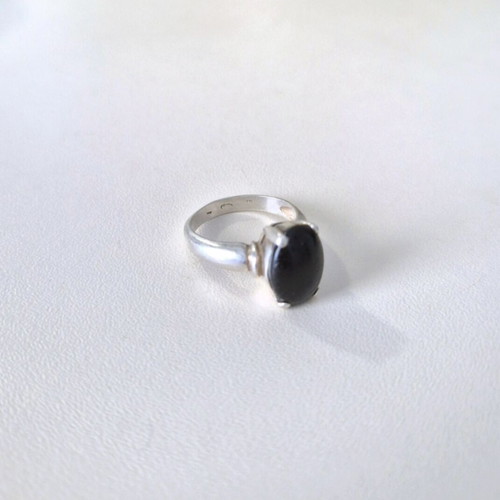 Silver S9.25 ring with onyx
