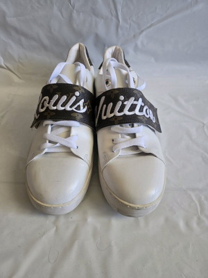Louis Vuitton sneakers white leather and monogram canvas strap, like new