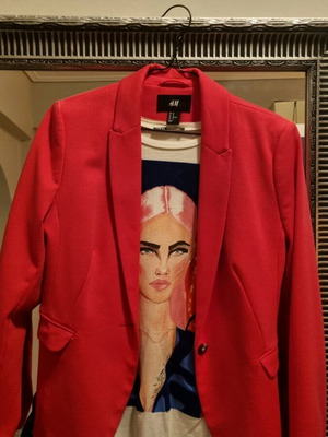 H&M blazer like new, fuchsia, size M