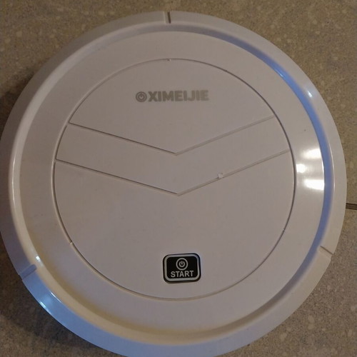 Robot vacuum like new with obstacle sensor and USB charging