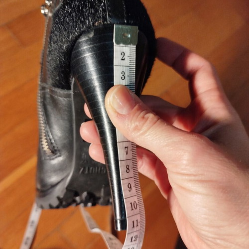 Schutz Black Leather High-Heeled Ankle Boots like new, size 37