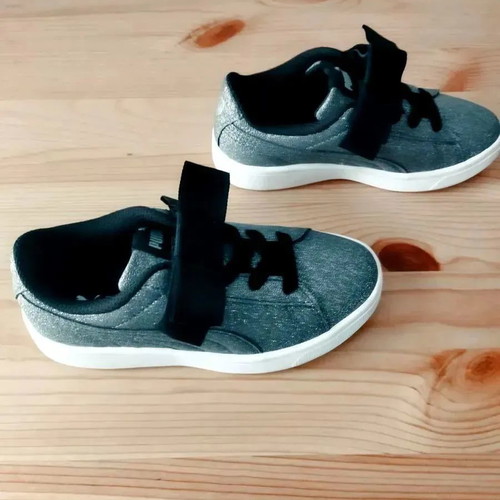 Puma girls' athletic shoes new size 30
