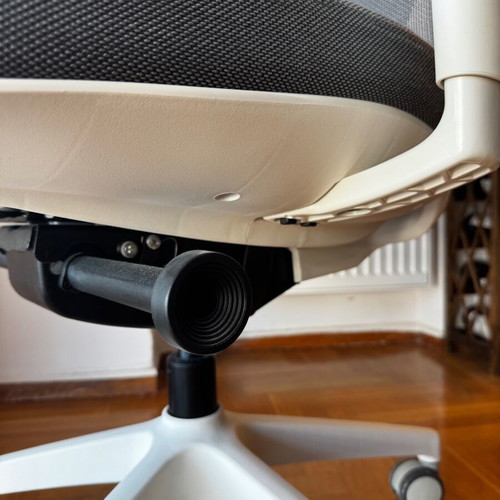 ErgoAction Arco ergonomic office chair like new