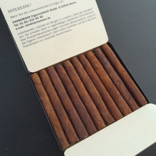 Dannemann cigars vintage metal box with 20 cigars